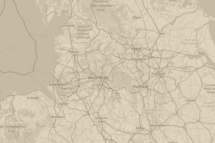Map of the area around moveing over saddleworth ., with the reported position circled