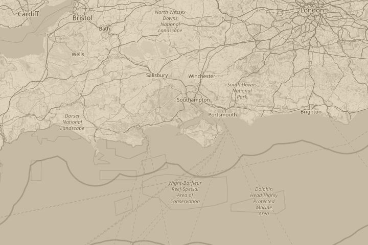 Map of the area around In lymington hampshire, centred on the reported position